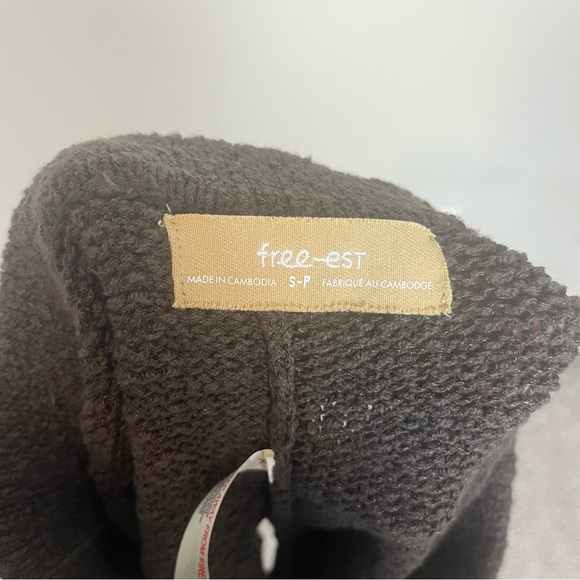 NWOT FREE PEOPLE KNIT CHOCOLATE BROWN SHORTS SIZE SMALL - Picture 14 of 15